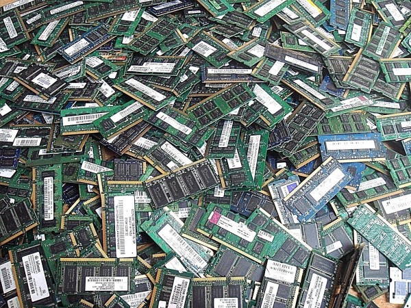 Mémoire SODIMM SDRAM PC133 256Mo 144 pin vintage - M33